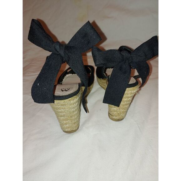 Shoedazzle Madison Women's Size 7 Black Strappy Sandal Espadrille. - Picture 4 of 10